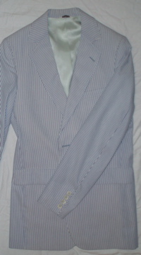 Một seersucker áo blazer, thường mặc ở Henley Regatta , câu lạc bộ đua thuyền Oxford-Cambridge , và tại trường đại học American Ivy League 